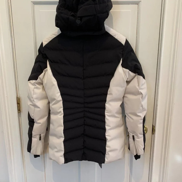 KJUS Women's Duana Down Ski Jacket - 36 Small US - Black / White EUC! - Picture 9 of 16